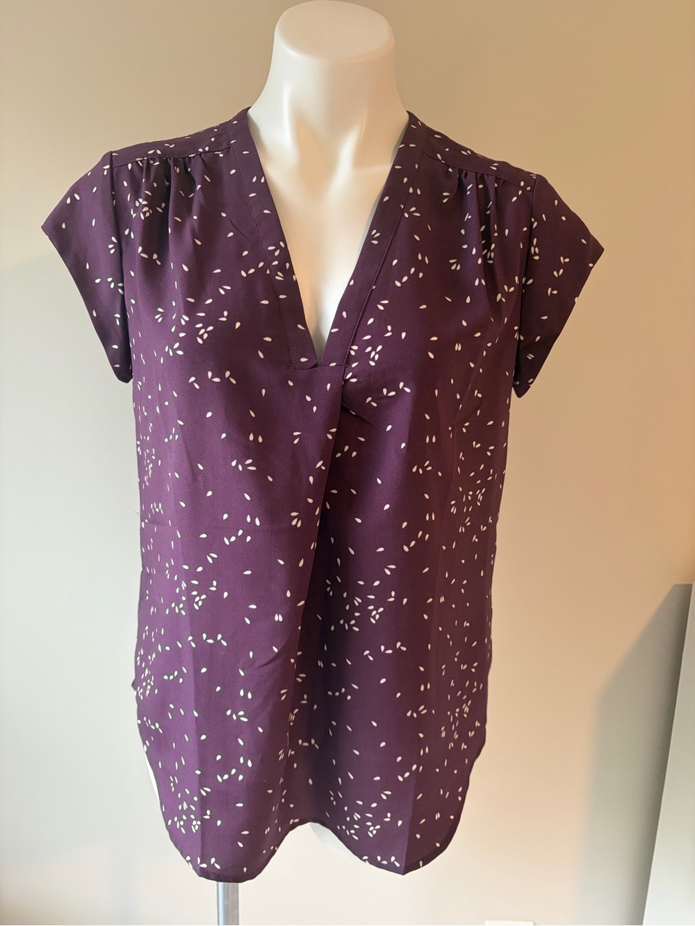 [Monday Fun] Women’s Purple V-Neck Cap Sleeve Blouse